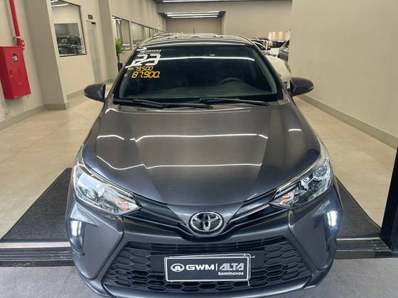 TOYOTA YARIS 1.5 16V FLEX XS CONNECT MULTIDRIVE TOYOTA YARIS 1.5 16V FLEX XS CONNECT MULTIDRIVE